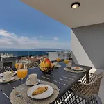 Azure Horizon Penthouse 아파트 마카르스카