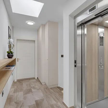 Apartment Azure Horizon Penthouse Makarska