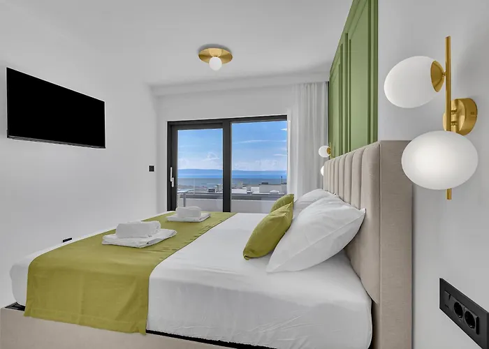 Azure Horizon Penthouse * Makarska