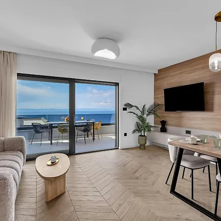 Appartement Azure Horizon Penthouse *