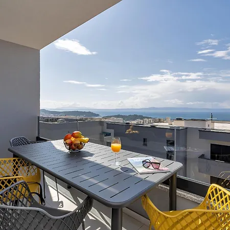 Appartement Azure Horizon Penthouse Makarska